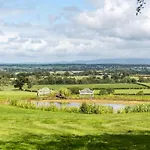 Fisher Gill, Sebergham, Close To Caldbeck Fells With Hot Tub Holiday home
